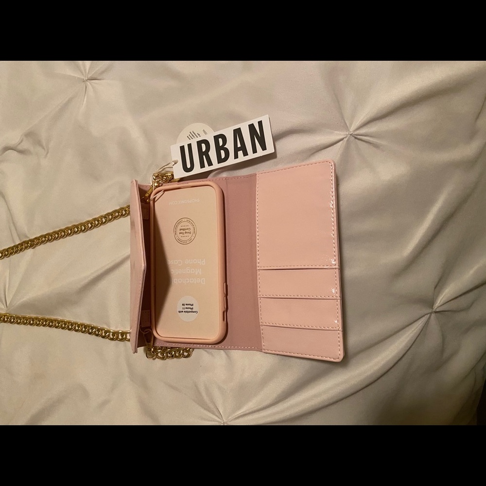 NWT Urban Outfitters iPhone 11 Purse - Picture 3 of 6